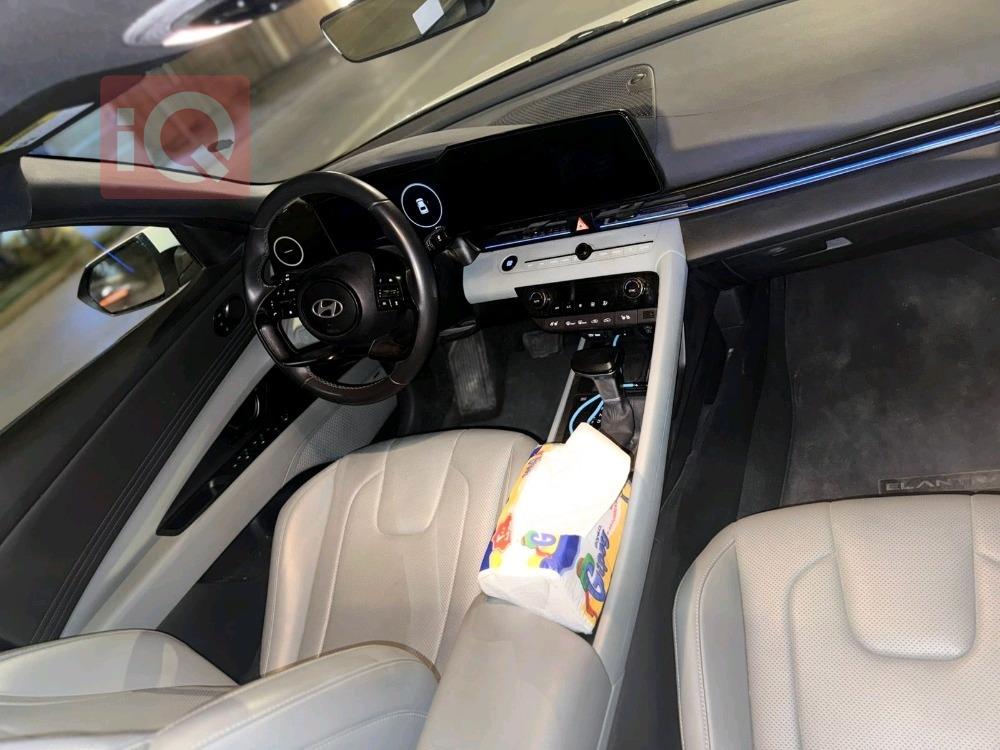 هیوندای ئەلەنترا